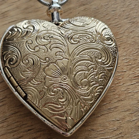 Heart Locket Necklace - Picture 8 of 10